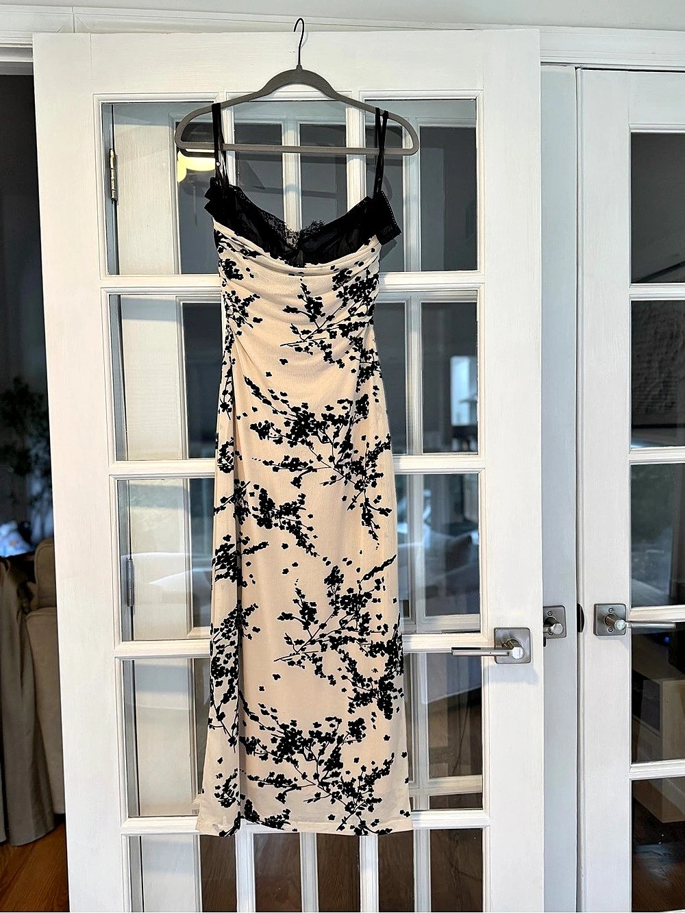 VICI Floral Midi Dress in Pink & Black Size Medium Like New